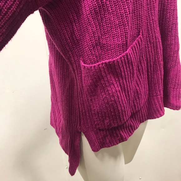 Melloday Crew Neck Two Pocket Sweater - Picture 3 of 7